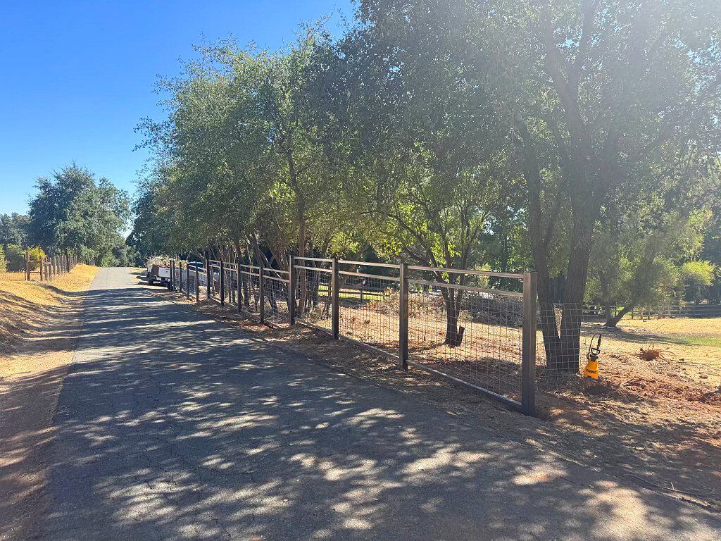 Specialist Steel Fencing